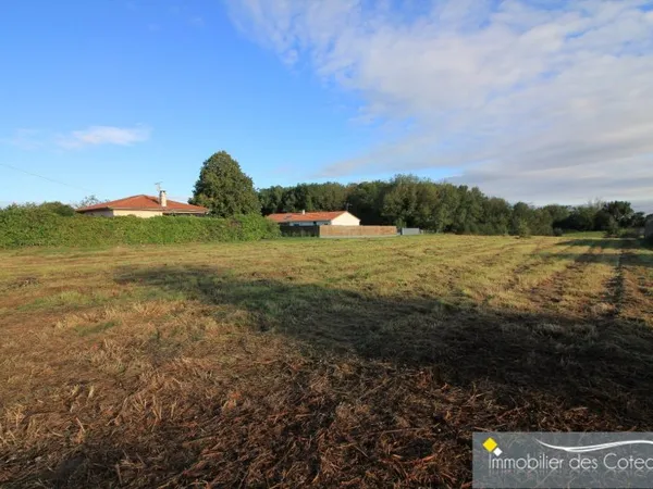 Terrain de 880 m² au calme
