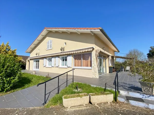 Dpt Gers (32), à vendre BARCELONNE DU GERS Maison T6 de 192 m² habitables normes PMR + 2 vérandas + 