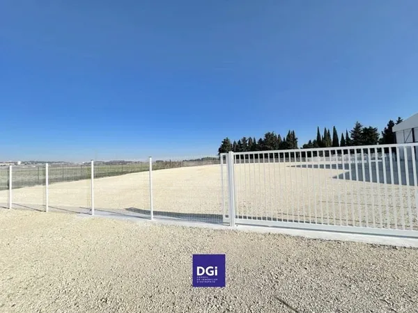 Terrain industriel 2400 m²