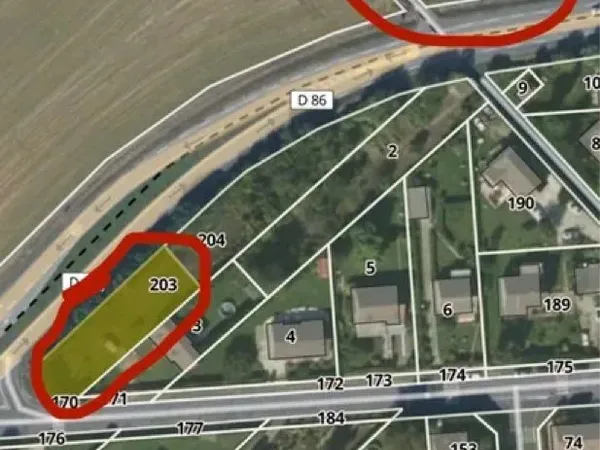 Terrain constructible 702m2 non viabilisé