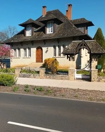 Maison individuelle de 7 pièces