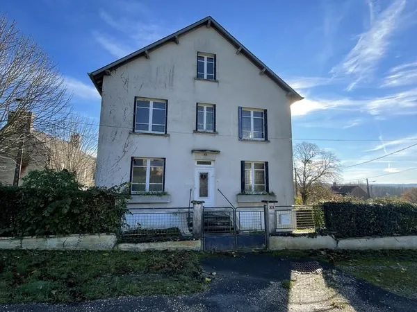 JARS, Une maison d'habitation de 168 m2