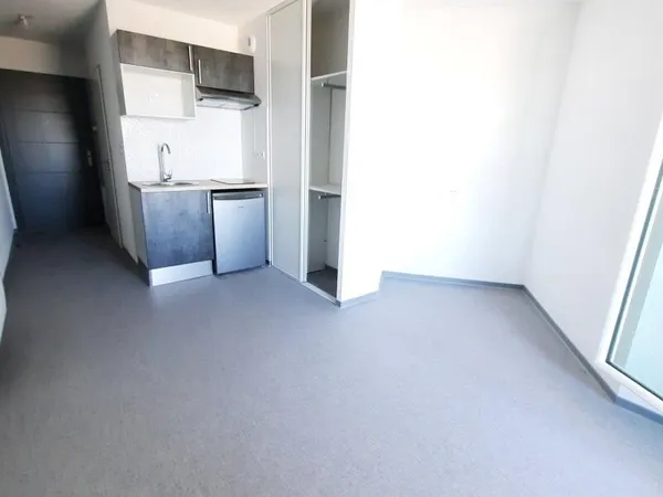 Studio 1 pièce 19 m²