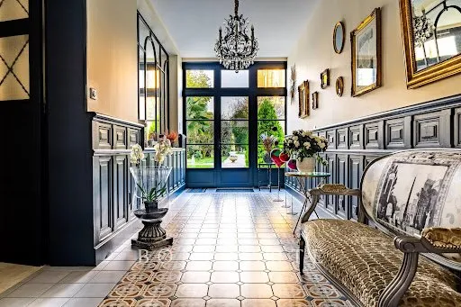 Maison 11 pièces 454 m²