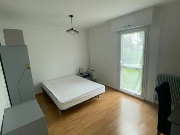 Chambre 2 Meublée
