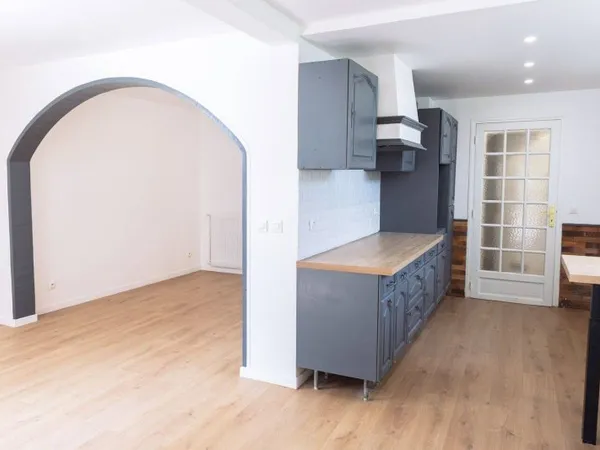 Maison 8 pièces 190 m²
