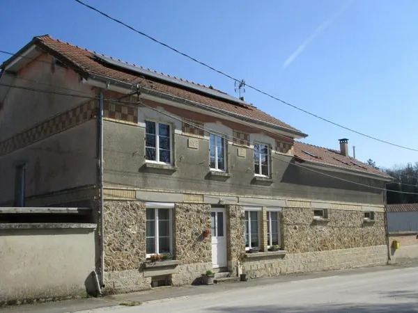 Maison 7 pièces 250 m²