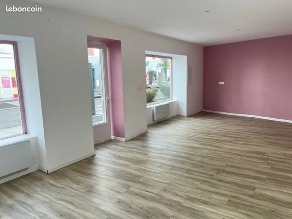 Local Commercial de 50 m² au Coeur de Dax