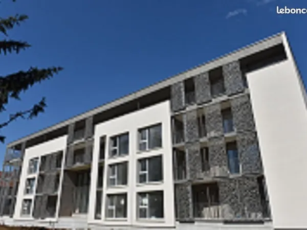 Parking 15 m² Besancon