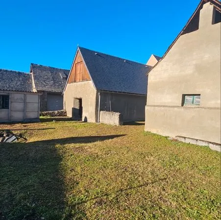 Ensemble de 2 Granges à renover - Vue montagne - Fort potentiel