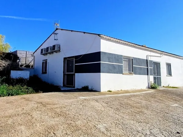 LOCAL COMMERCIAL