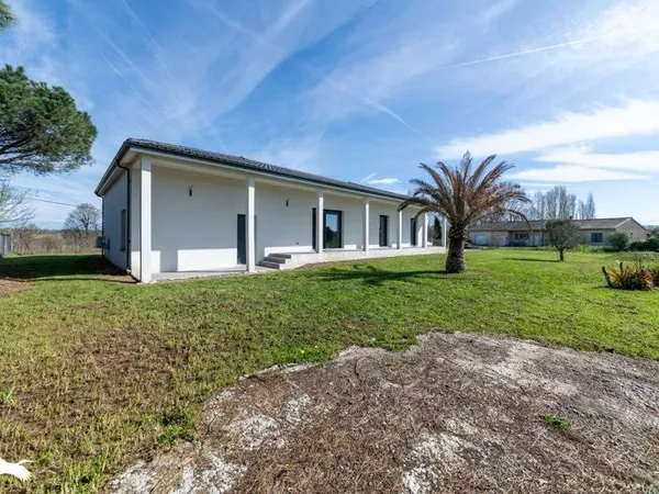 Contemporaine de 5 pièces principales