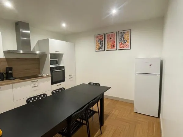 Loue chambre en colocation dans appartement