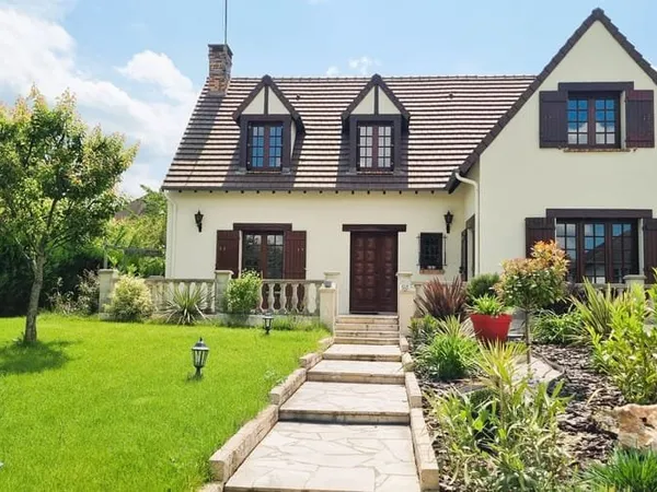 Maison 8 pièces 171 m²