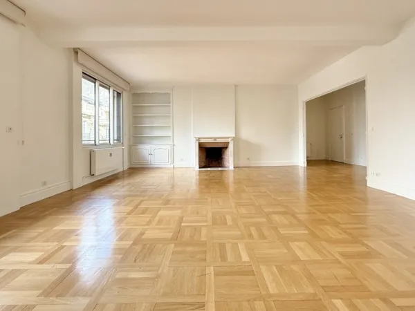 4/5 pièces en étage élevé
