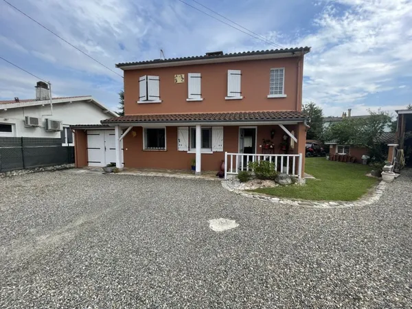 MAISON 5 PIECES 120 M2 650 M2 DE TERRAIN