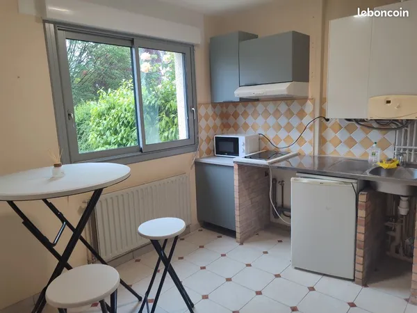 Secteur Thuillat T1/T2 avec balcon et parking