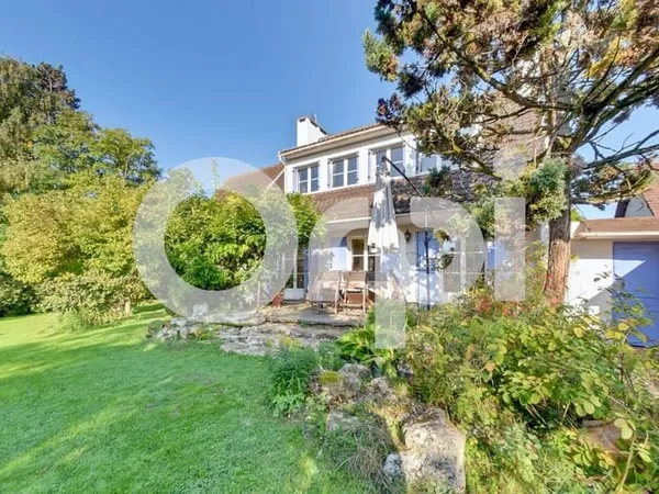 Maison 5 pièces 145 m²