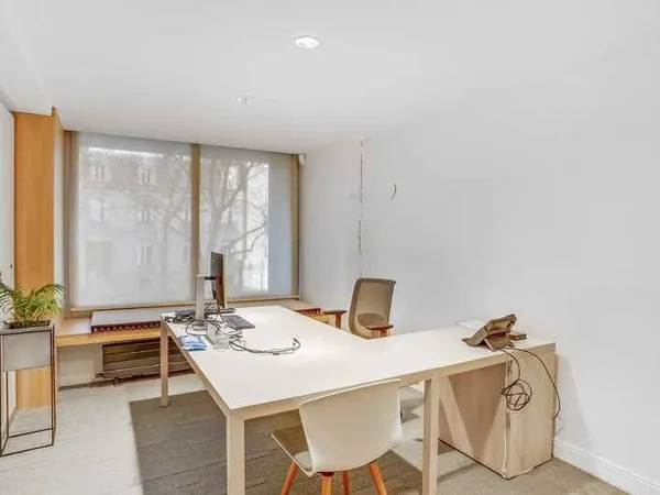 Bureaux 124 m²