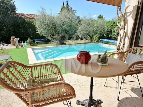 Maison 5 pièces 147 m²