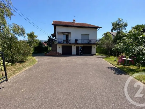 Maison 8 pièces 212 m²