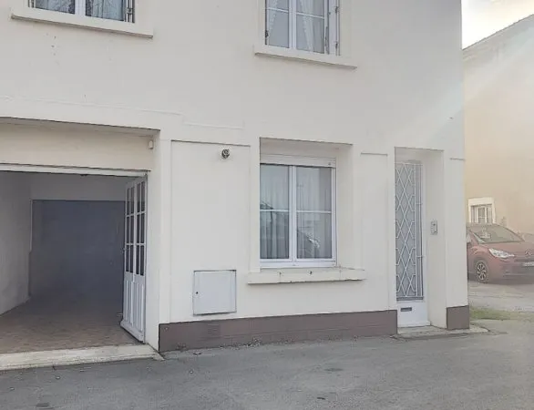 Maison à vendre centre-ville de Fontenay-le-Comte - EXCLUSIVITE NESTENN - 3 Chambres