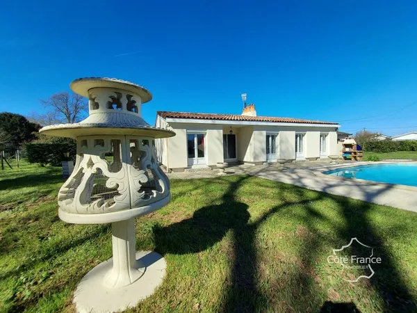 Maison 3 chambres, avec grand jardin et piscine