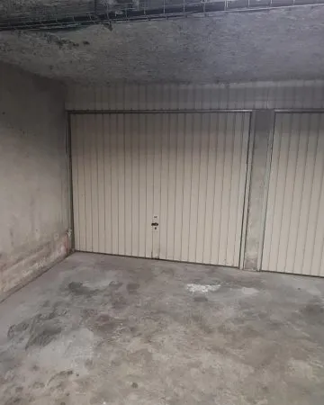 Opportunité Investisseur : Garage Sécurisé déjà Loué
