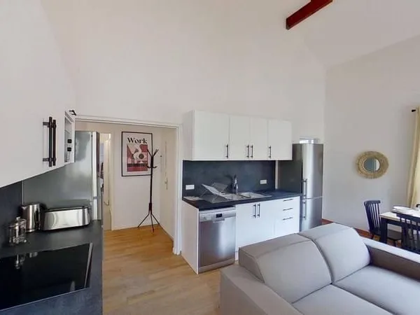 Appartement 6 pièces 101 m²