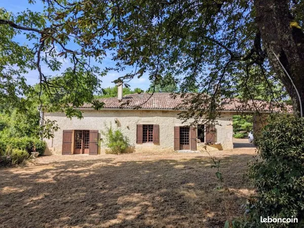 Maison 7 pièces 261 m²