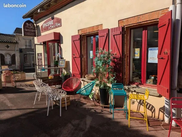 Jolie epicerie et cave a vins