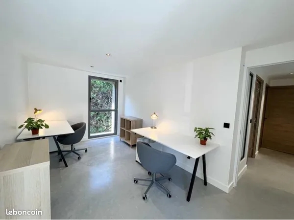 Prestation location bureaux et services à côté du lac à St Jorioz - pas de bail