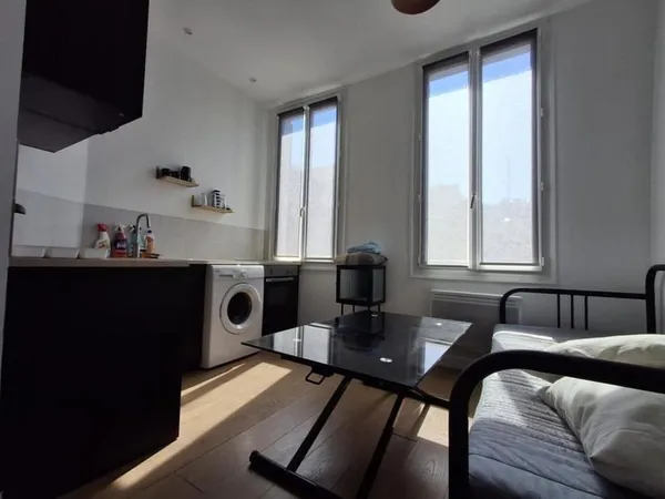 Appartement Location Marseille 1p 18m² 550€