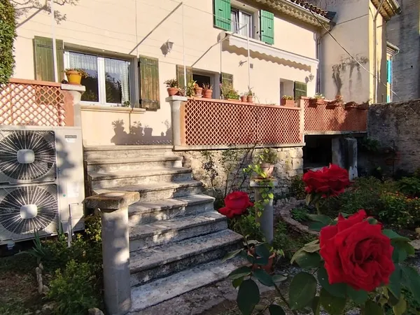 🏡 Charmante Maison ~100 m2 lumineuse 1 étage + terrasse + jardin sans vis à vis - Malaucène
