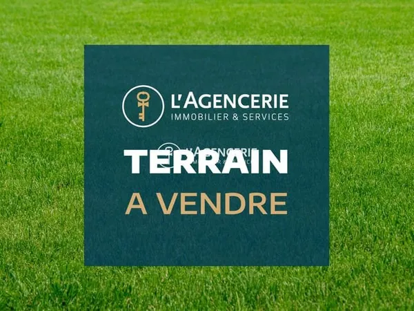 Terrain plat 782m²