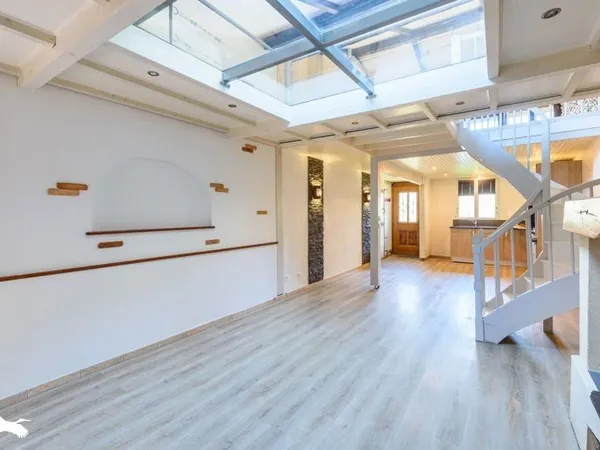 Maison 6 pièces 161 m²
