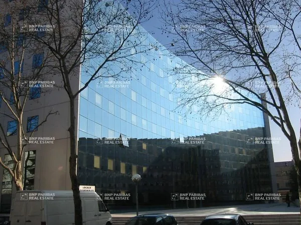 Bureaux 2527 m²