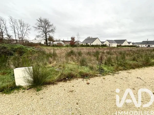 Terrain 700 m²