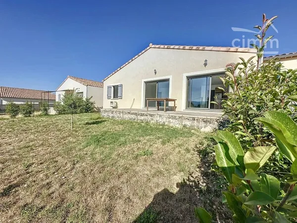 Maison avec vue dégagée