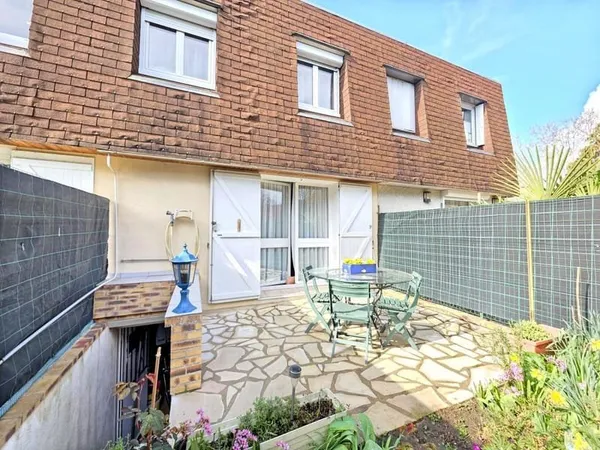 Maison À Vendre - Quartier des Coteaux des Silves à Triel-sur-Seine