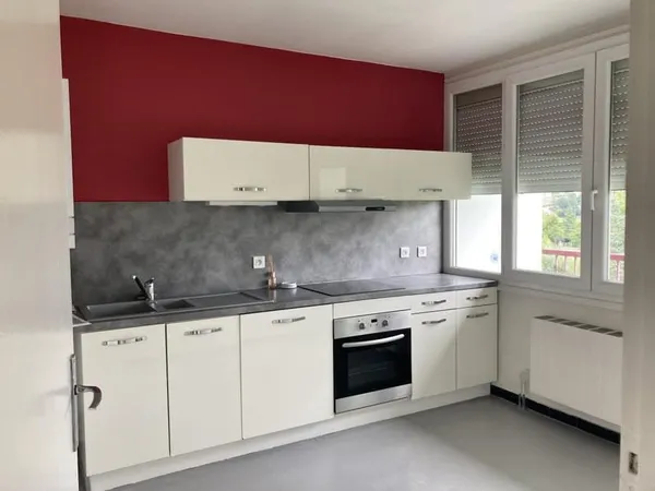 Appartement T4 / Résidence AUVERGNE A 1/ 8 C Avenue Pierre Farigoule 43700 Brives Charensac