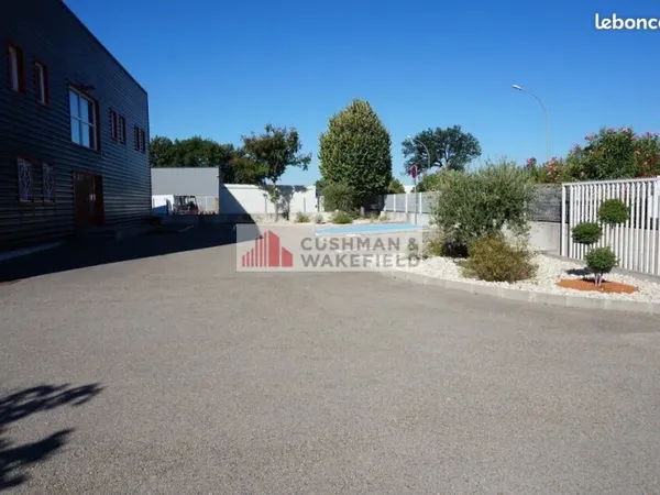 LOCAL D'ACTIVITE 565 m² NIMES