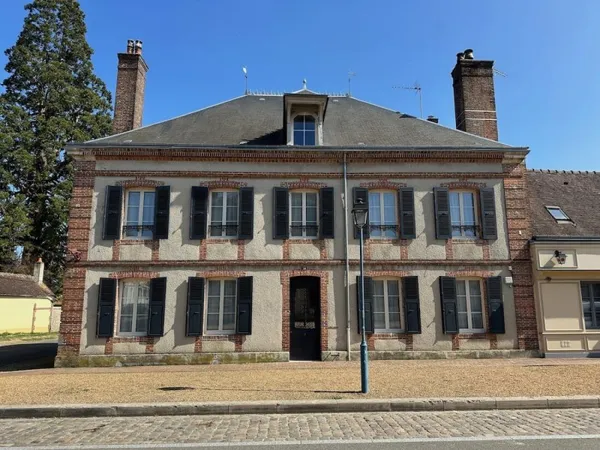 Élégante propriété bourgeoise du XIXe siècle