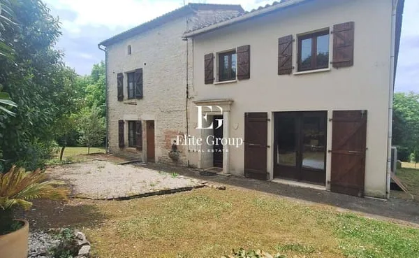 Maison 8 pièces 198 m²