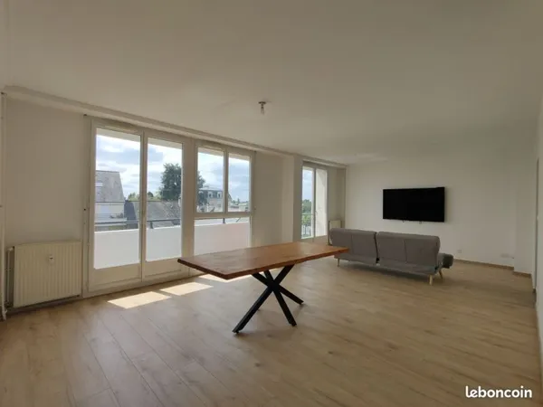 À vendre - Appartement T5 lumineux à Trélazé (95 m²)