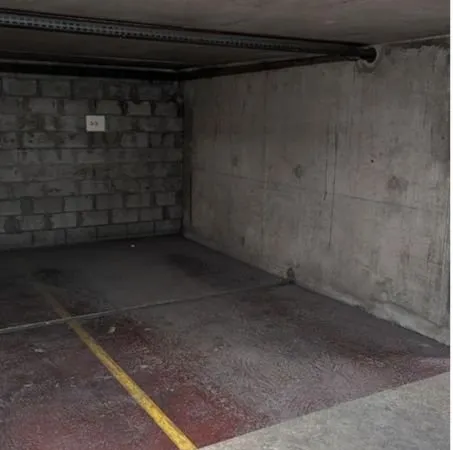 Parking fermé sécurisé Champfleuri