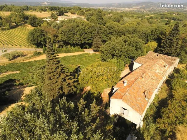 Mas 8 pièces 200 m²
