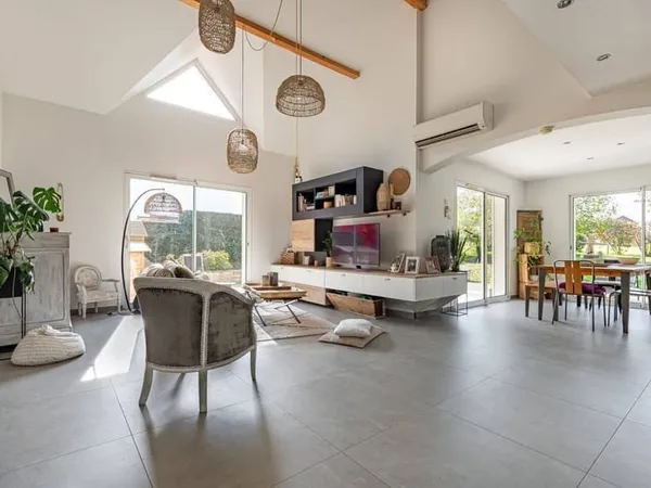 Maison 5 pièces 147 m²
