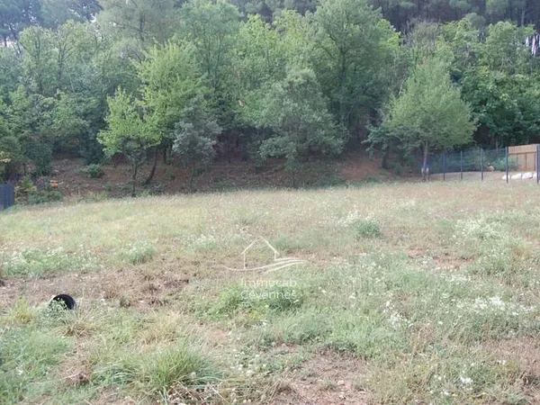 Terrain 3332 m²