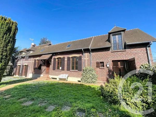 Maison 8 pièces 218 m²